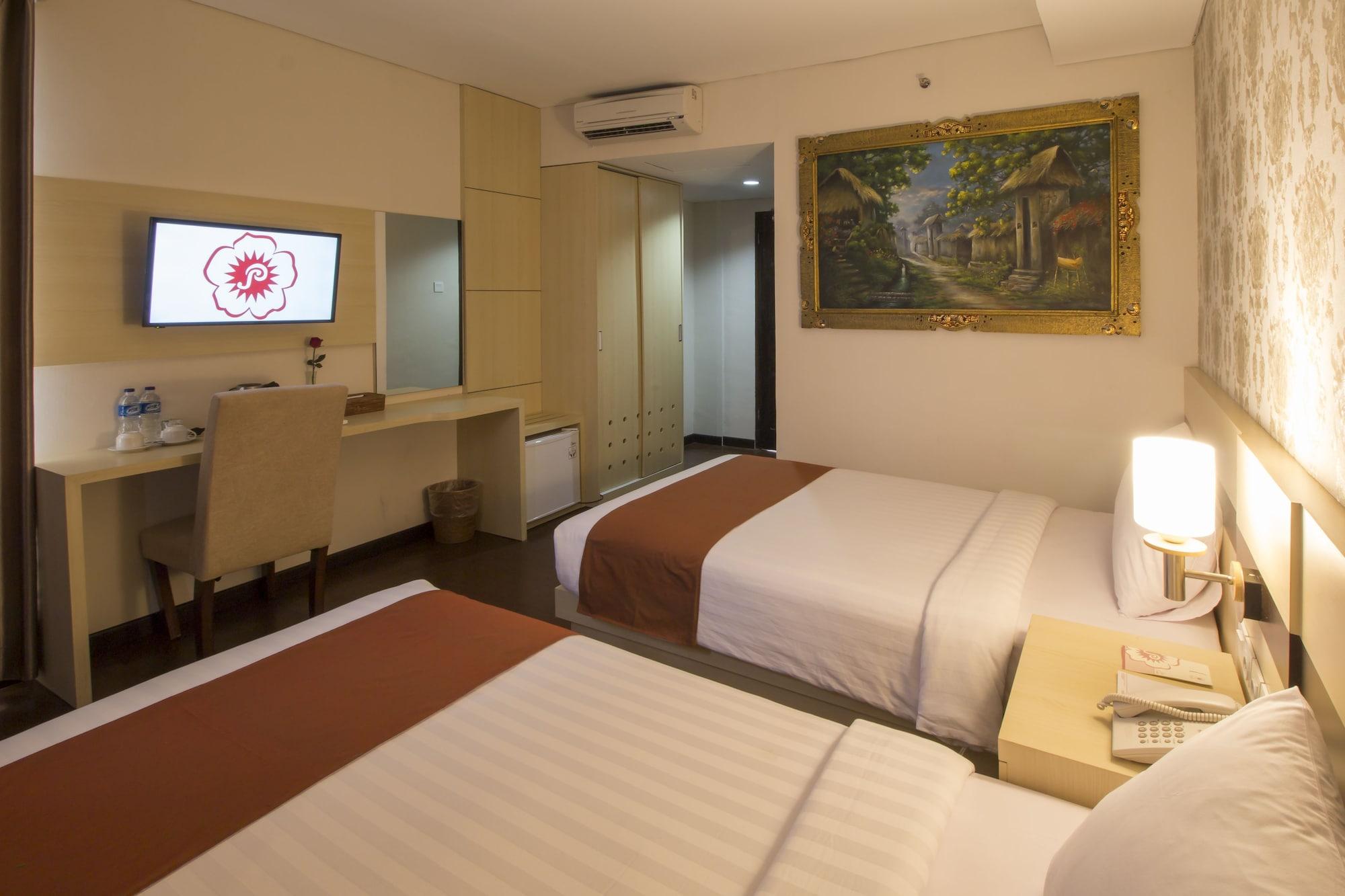 Grand Puri Saron Yogyakarta Exterior foto